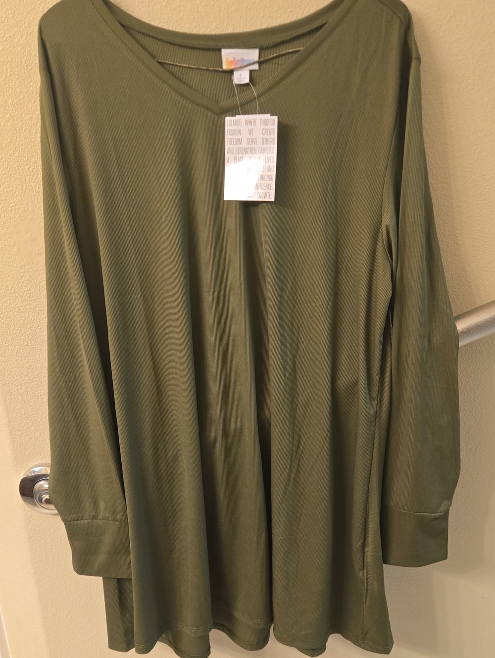 LuLaRoe Elizabeth Olive Green Long Sleeve Tee